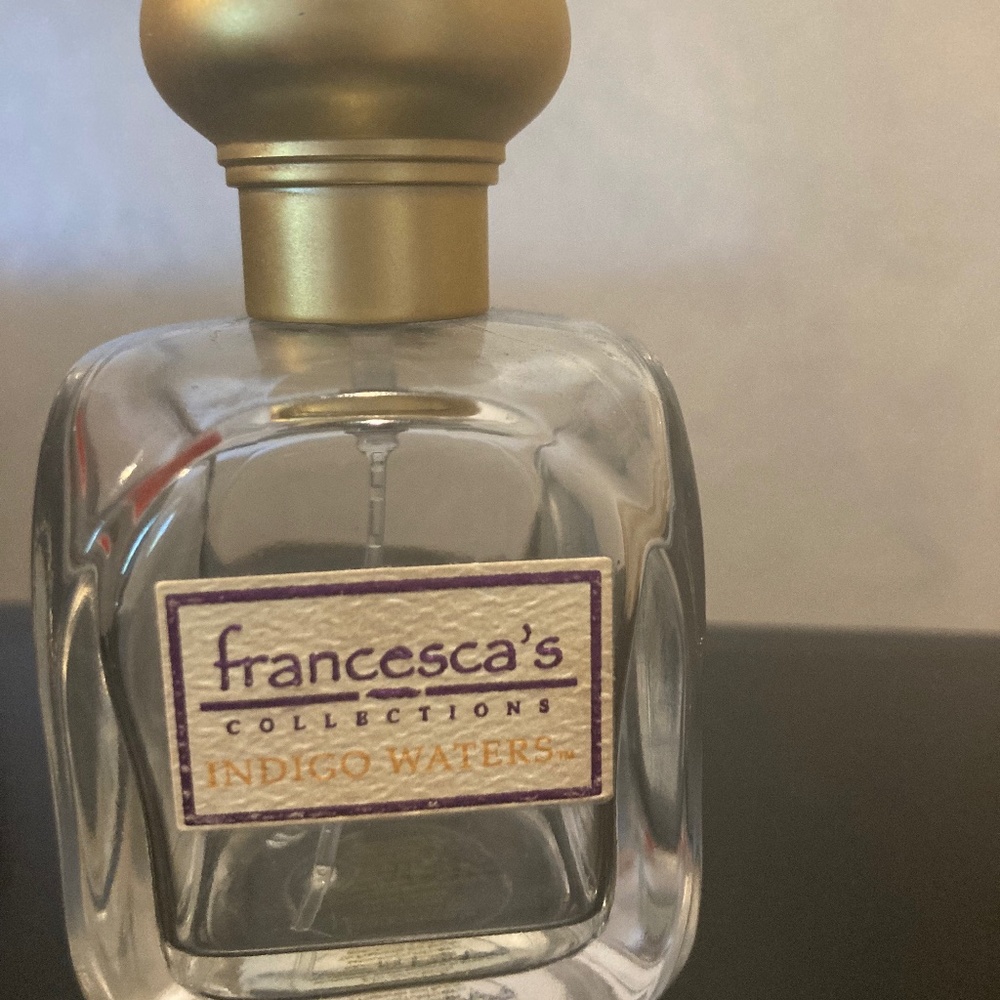 Francesca’s Indigo Waters Perfume holder